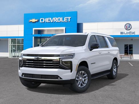 New 2026 Chevrolet Suburban LT AWD/4WD image 6