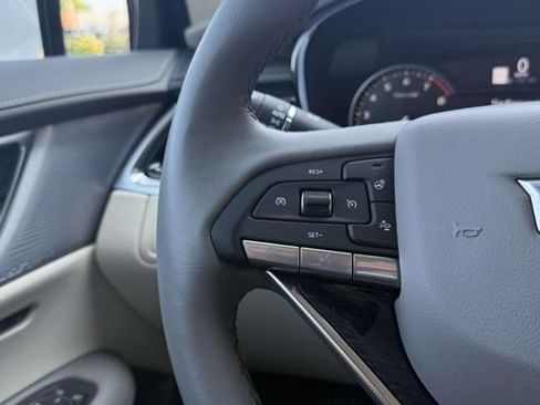 Used 2024 Cadillac XT6 Premium Luxury AWD/4WD image 43
