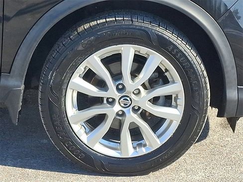 Certified 2020 Nissan Rogue Sport SV image 9