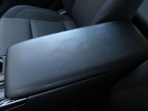 Used 2025 Toyota Camry LE FWD image 47