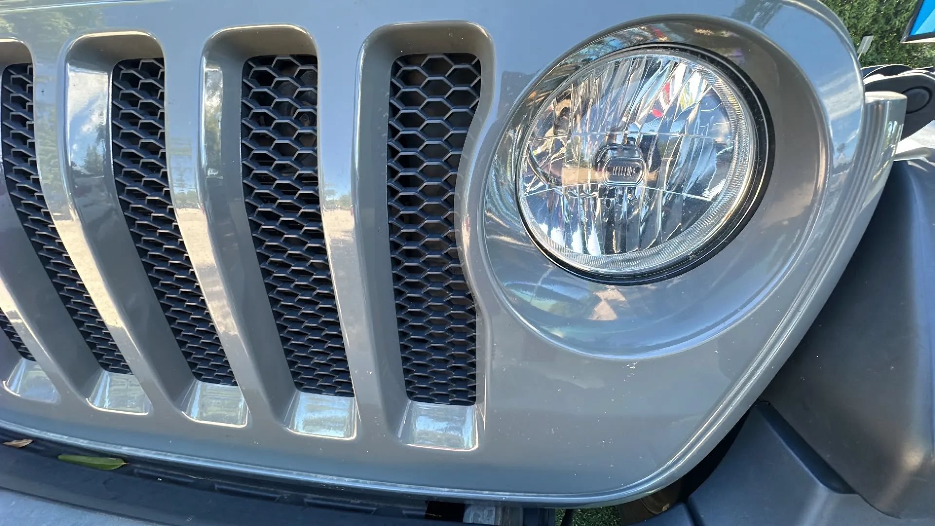 Used 2020 Jeep Wrangler Sport AWD/4WD image 22