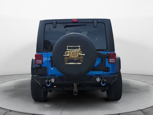 Used 2016 Jeep Wrangler Unlimited Sahara image 4