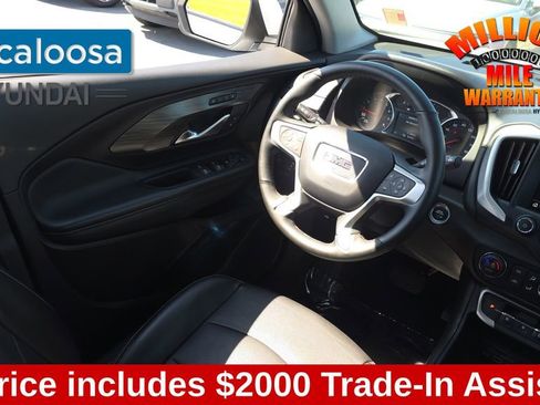 Used 2024 GMC Terrain SLT AWD/4WD image 26