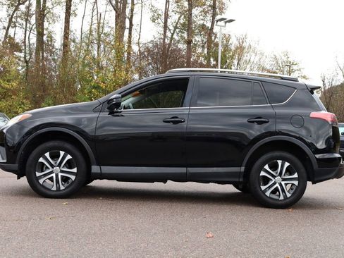 Used 2017 Toyota RAV4 LE image 13