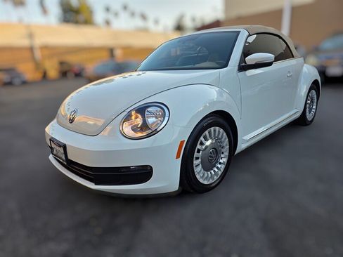 Used 2015 Volkswagen Beetle 1.8T FWD image 3
