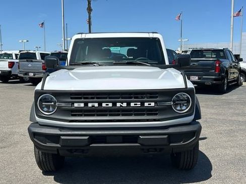 New 2026 Ford Bronco 2-Door AWD/4WD image 8