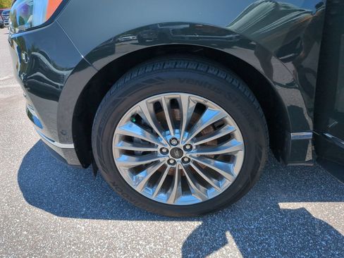 Used 2024 Ford Edge Titanium w/ Titanium Elite Package AWD/4WD image 34
