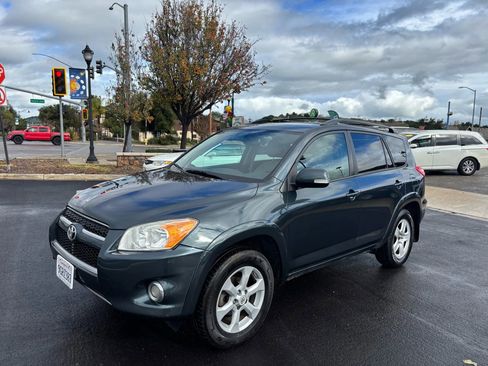 Used 2012 Toyota RAV4 Limited image 4