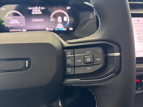 New 2026 Jeep Cherokee Overland w/ Advanced Pro Tech Group AWD/4WD image 35