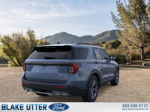 New 2026 Ford Explorer Active w/ Active Comfort Package AWD/4WD image 8