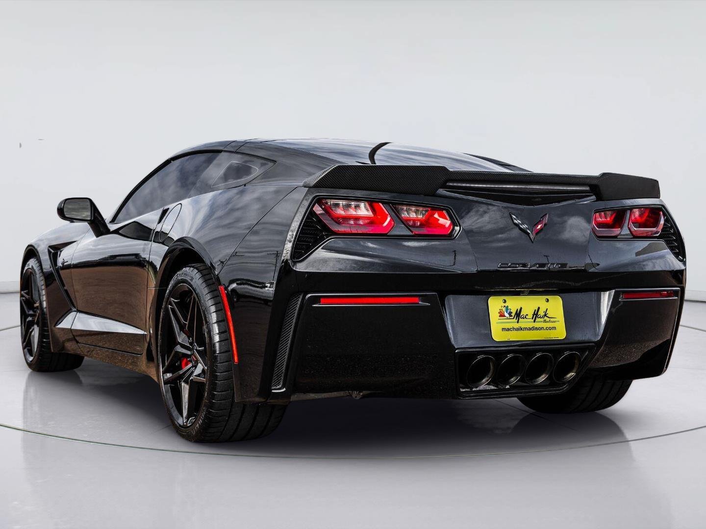 Used 2019 Chevrolet Corvette Stingray Coupe w/ 2LT Preferred Equipment Group RWD image 8