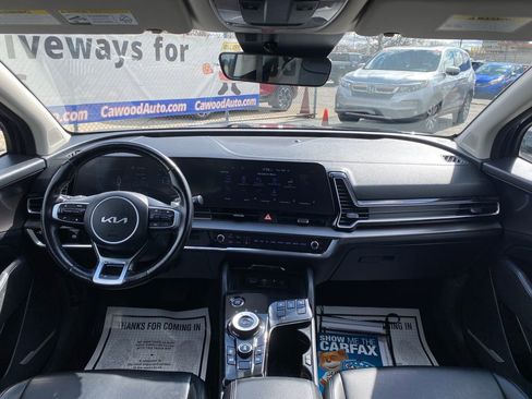 Used 2023 Kia Sportage EX image 18