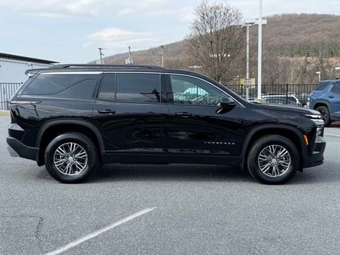 New 2026 Chevrolet Traverse LT image 14