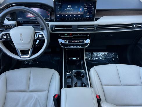 Used 2025 Lincoln Corsair Grand Touring w/ Equipment Group 301A image 13