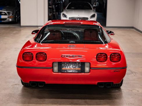 Used 1990 Chevrolet Corvette ZR-1 RWD image 31
