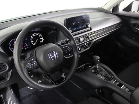 Used 2023 Honda HR-V LX image 17