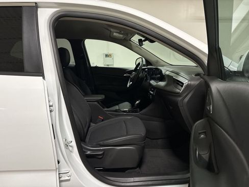 Used 2025 Buick Encore GX Preferred FWD image 21