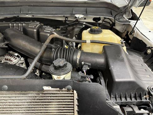 Used 2015 Ford F250 XL w/ Power Equipment Group AWD/4WD image 25