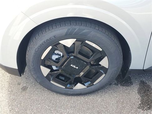 New 2026 Kia Carnival EX image 38