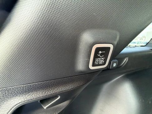Used 2024 Jeep Grand Cherokee Altitude AWD/4WD image 6