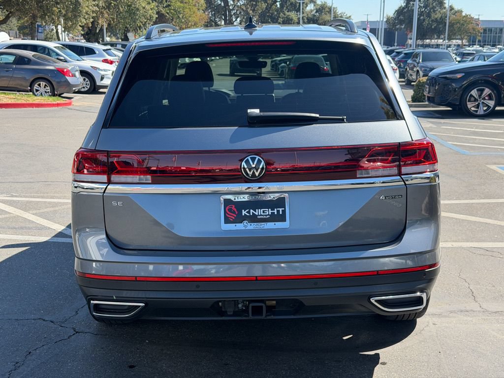 Used 2024 Volkswagen Atlas SE AWD/4WD image 9