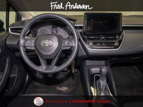 Used 2024 Toyota Corolla LE FWD image 6