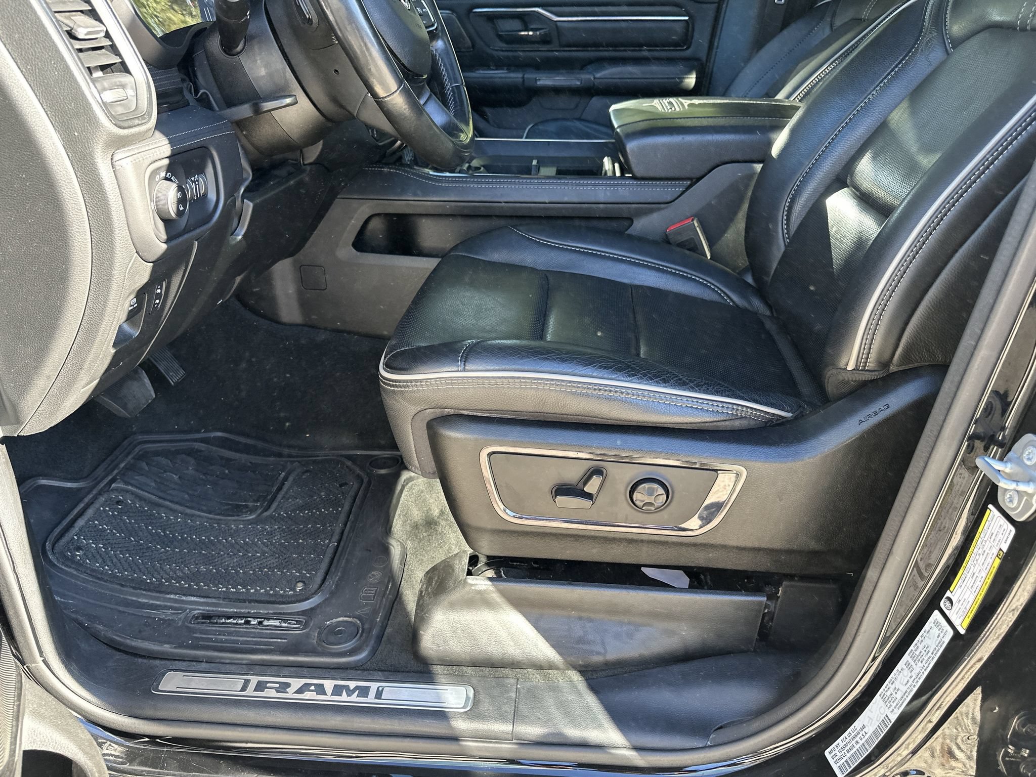 Used 2022 RAM 1500 Limited AWD/4WD image 9