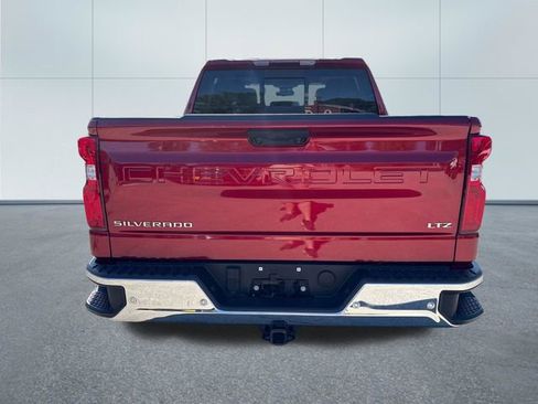 Used 2025 Chevrolet Silverado 1500 LTZ w/ LTZ Convenience Package II AWD/4WD image 3