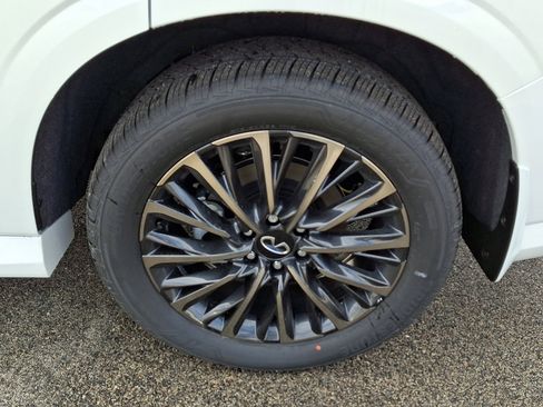 New 2026 INFINITI QX80 Autograph w/ Premium Cargo Package image 5