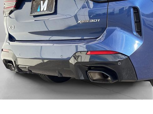 Used 2023 BMW X3 xDrive30i w/ M Sport Package image 6