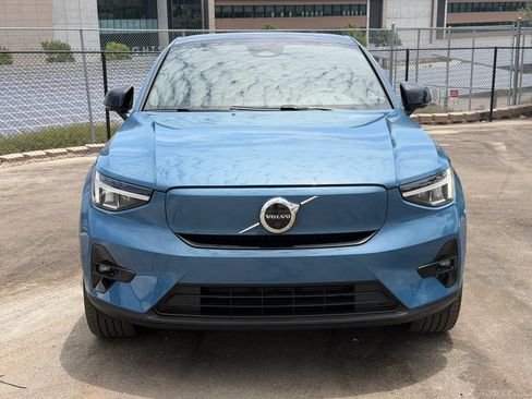 Used 2023 Volvo C40 P8 Recharge Plus w/ Protection Package Premier AWD/4WD image 2