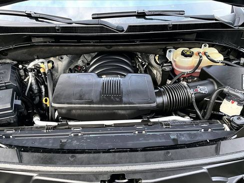 Certified 2021 Cadillac Escalade Premium Luxury image 27