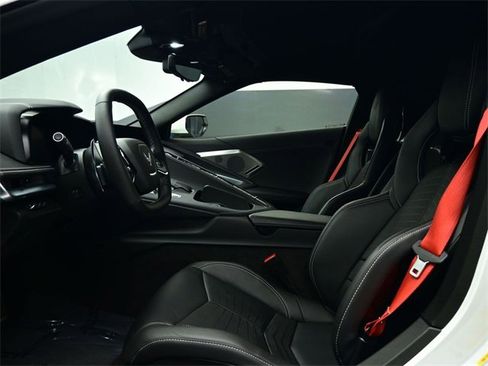 Used 2022 Chevrolet Corvette Stingray Preferred Cpe w/ Battery Protection Package image 6