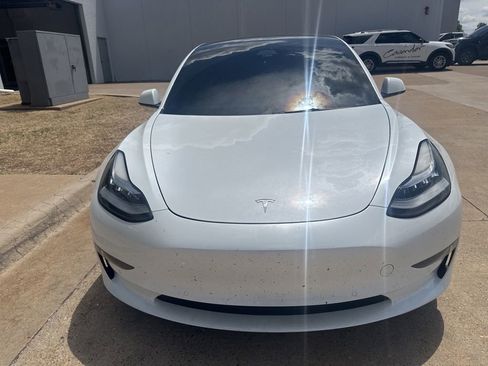 Used 2022 Tesla Model 3 RWD image 2