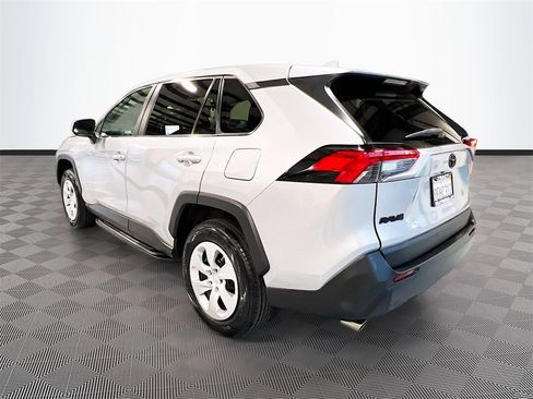 Used 2023 Toyota RAV4 LE image 5