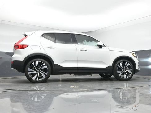 Used 2023 Volvo XC40 B5 Ultimate w/ Protection Package Premier AWD/4WD image 43