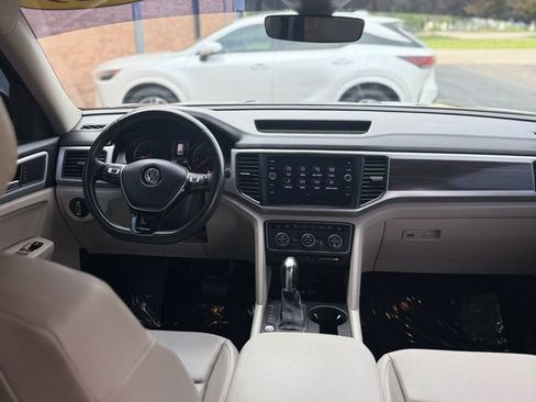 Used 2019 Volkswagen Atlas SE w/ Towing Package FWD image 45