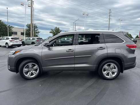 Used 2018 Toyota Highlander Limited w/ Protection Package #3 AWD/4WD image 5