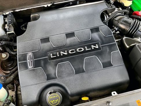 Used 2016 Lincoln MKX Reserve FWD image 33