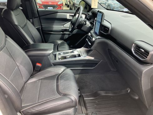 Used 2020 Ford Explorer ST w/ Premium Technology Package AWD/4WD image 16