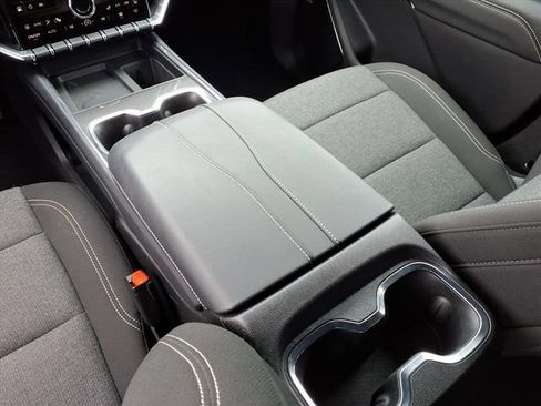 Used 2025 GMC Acadia Elevation image 26