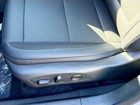 New 2026 Chevrolet Equinox EV LT image 22