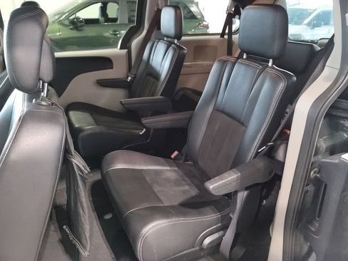 Used 2020 Dodge Grand Caravan SXT FWD image 10
