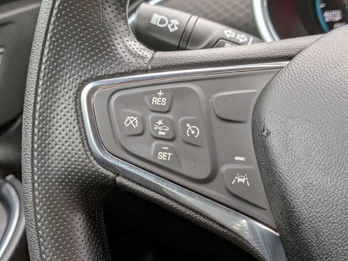 Used 2021 Chevrolet Malibu LT FWD image 25