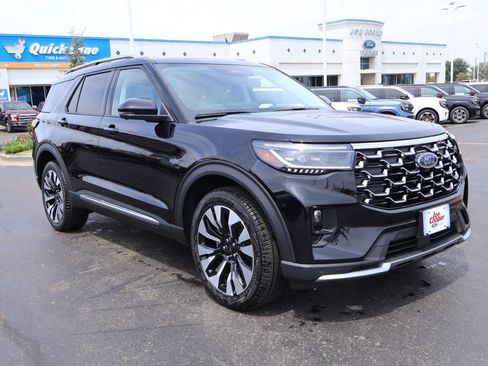 New 2026 Ford Explorer Platinum w/ LUX Leather Package AWD/4WD image 1