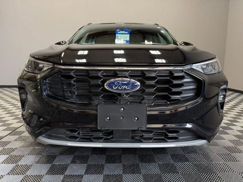 Used 2023 Ford Escape ST-Line Select w/ Tech Pack #2 image 3
