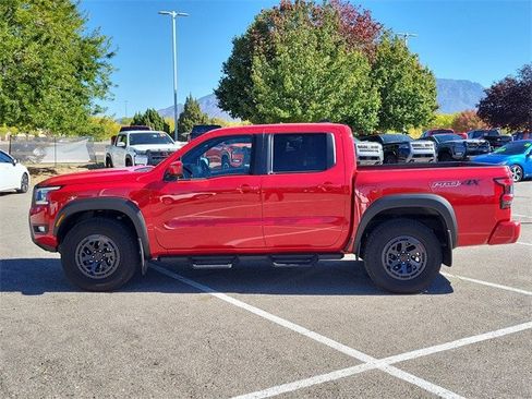 Certified 2025 Nissan Frontier PRO-4X image 7