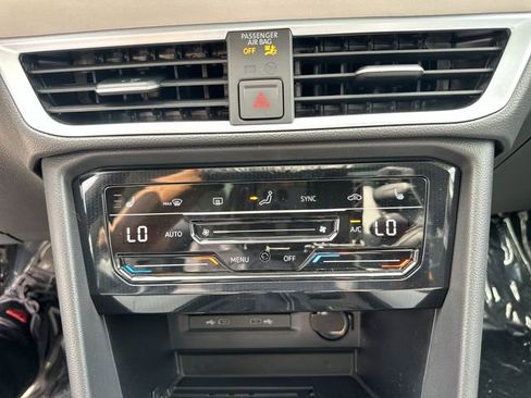 New 2026 Volkswagen Taos SE image 21