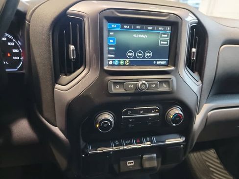 Used 2019 Chevrolet Silverado 1500 Custom Trail Boss w/ Custom Convenience Package image 16