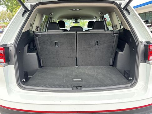 Used 2025 Volkswagen Atlas SE FWD image 28